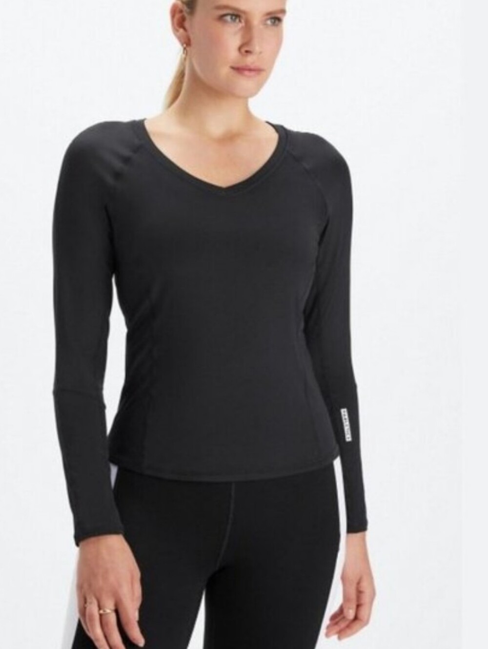 Fabletics Phoenix Lite V-Neck Long-Sleeve Top Black Knockout Size Small